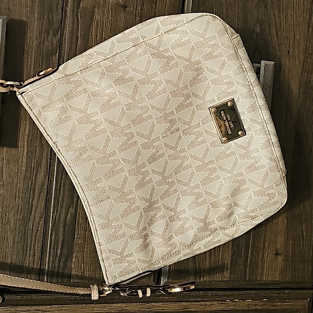 MK Purse